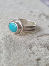 Load image into Gallery viewer, Turquoise Silver Solaris ring