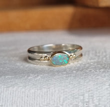 Load image into Gallery viewer, Solid Opal in 9k gold & Silver