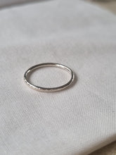 Load image into Gallery viewer, Stacking ring~ Hammered
